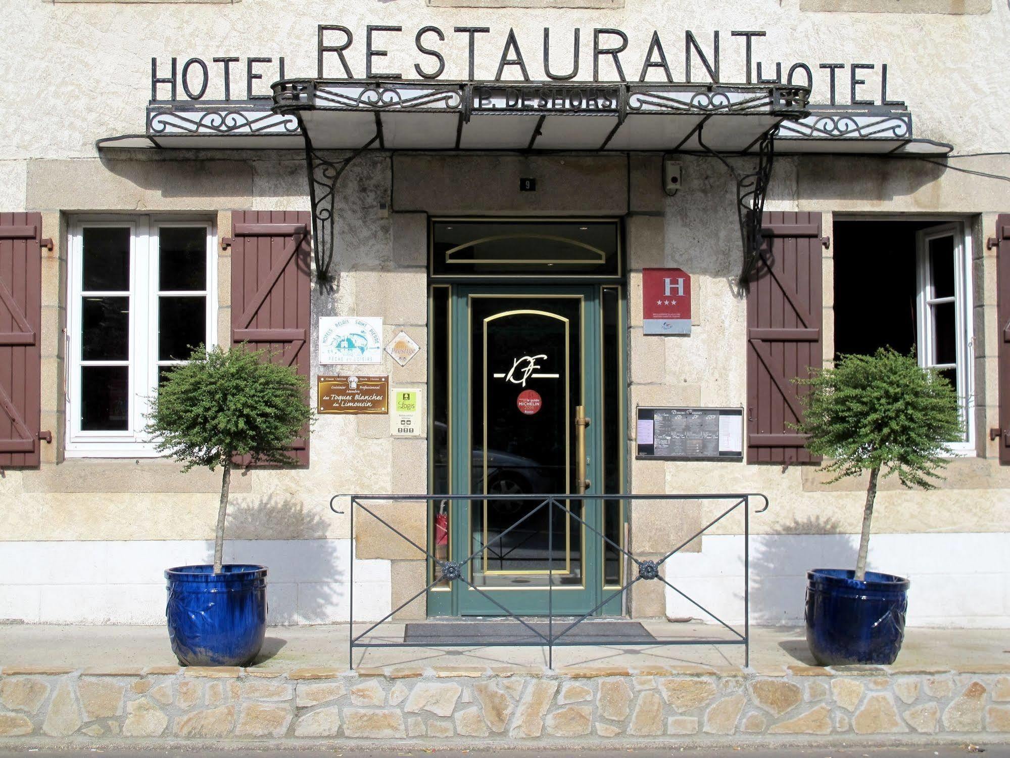 Hotel Logis Deshors-Foujanet Chamboulive Exteriér fotografie
